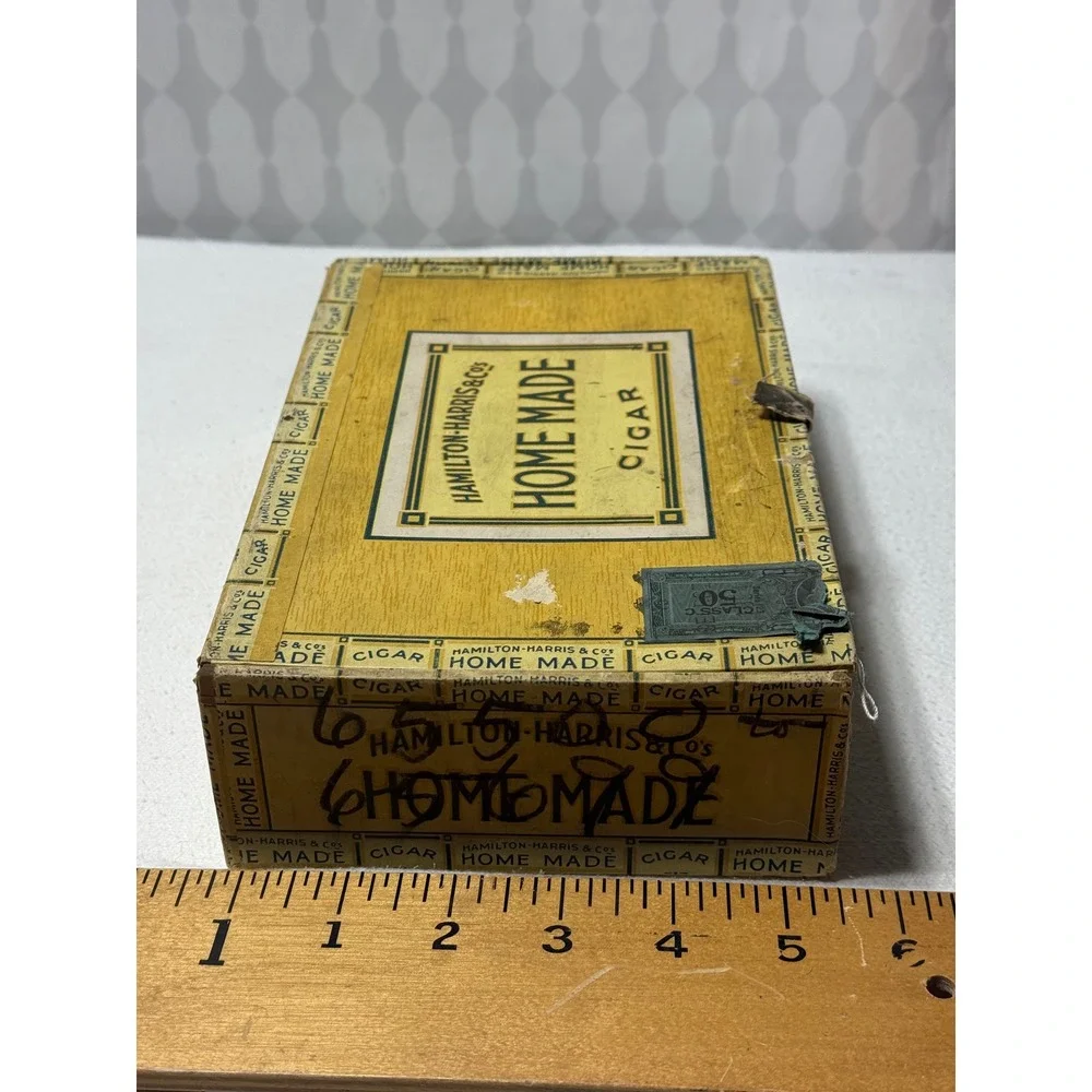 Vintage Hamilton Harris & Co Home Made Cigar Box Invincible Collectible‎ Tin